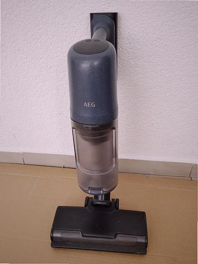 AEG 6000 Akku-Staubsauger Kabellos Beutellos
