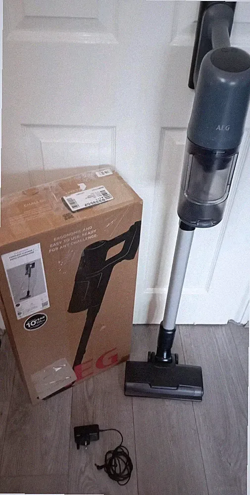 AEG 6000 Akku Staubsauger - sehr guter Zustand