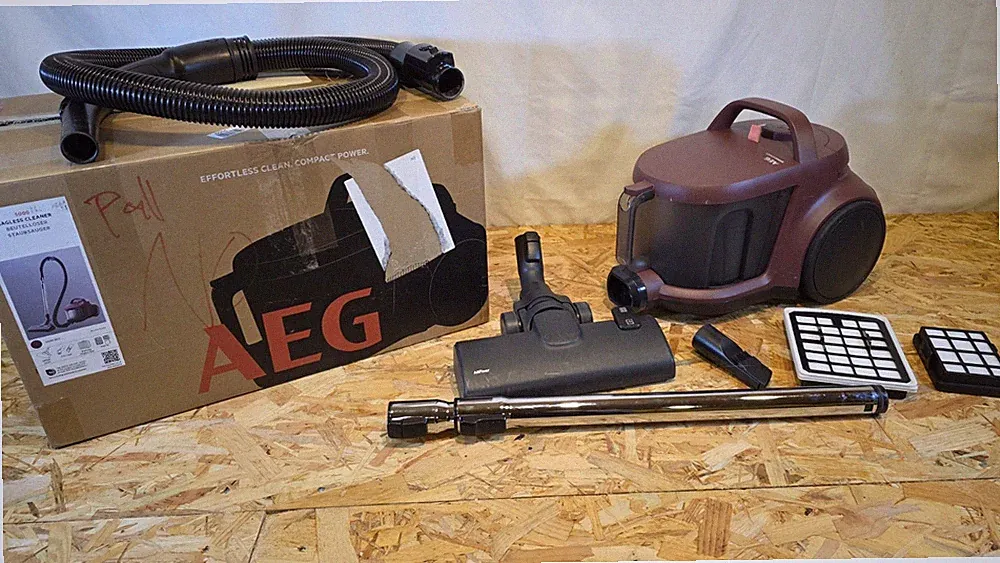 AEG CLEAN 5000 Staubsauger beutellos, 1000 W, 100% Staubaufnahme, AL51C1DRF
