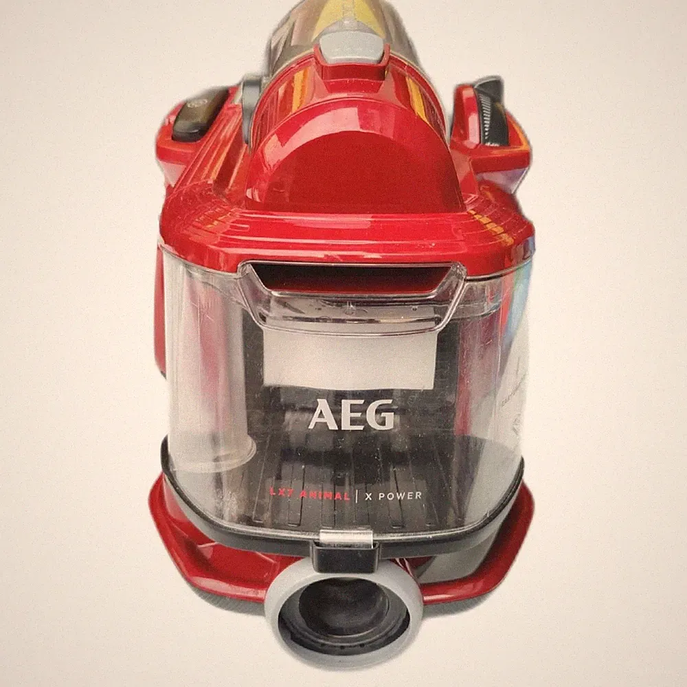 AEG LX7 2 CR A Staubsauger beutellos