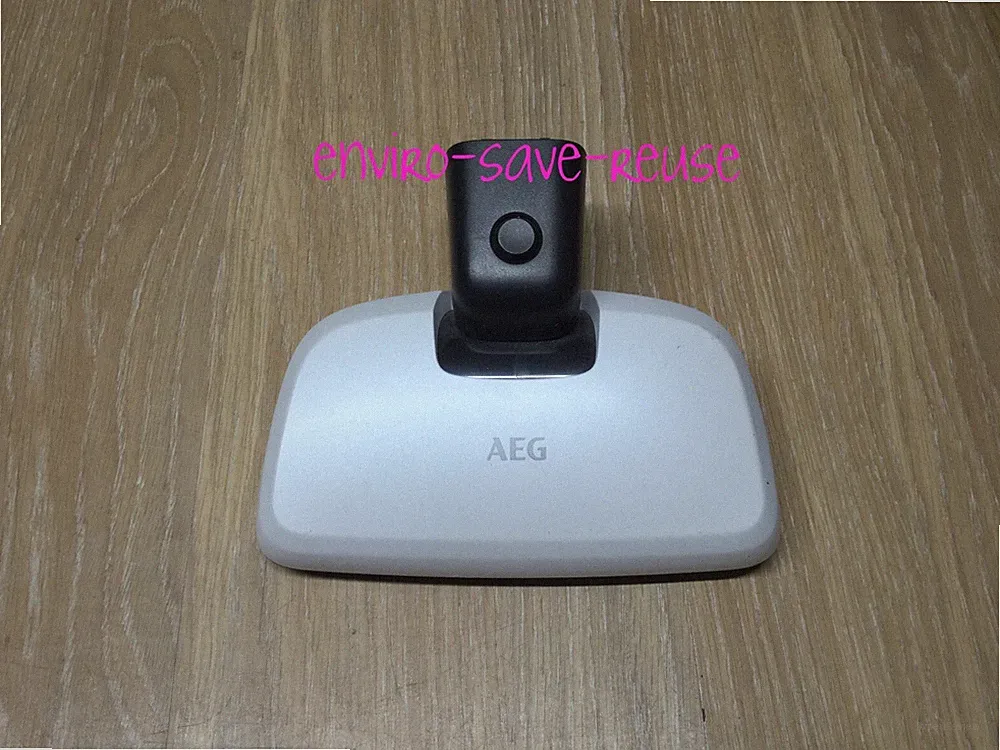 AEG QX9, weiß Akku Staubsauger PAPN21 Mini motorisierter Bodenkopf
