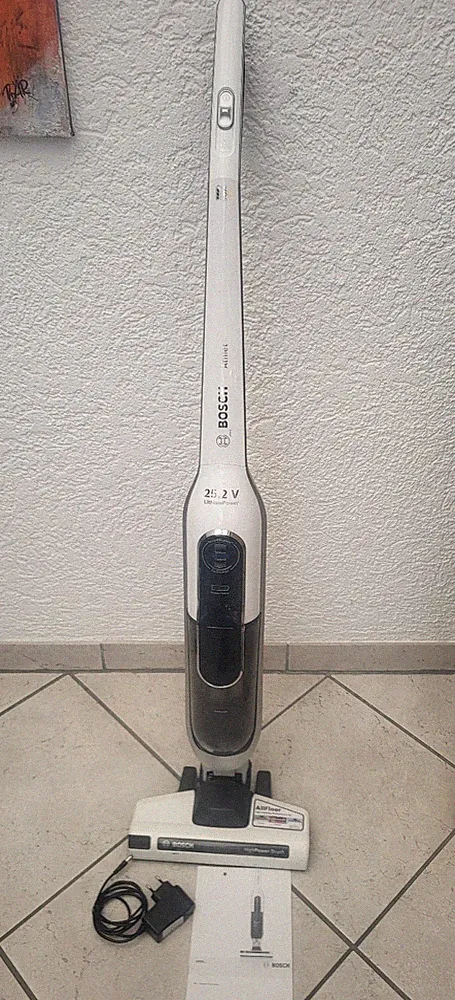 Bosch Athlet 25,2V Lithium Power, Akkustaubsauger, BCH6L2560