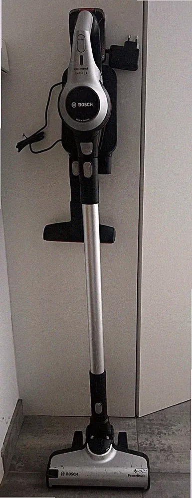 Bosch Unlimited Serie 6 Stabstaubsauger