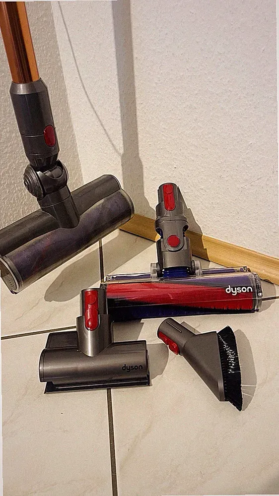 Dyson SV12 kabelloser Stabstaubsauger