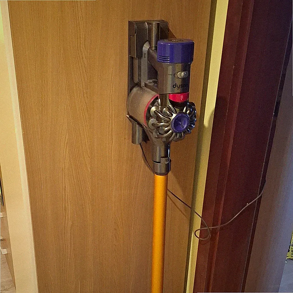 Dyson V 8 StaUbstaubsauger kabellos ohne Beutel mit Wandhalterung grau/gelb/lila