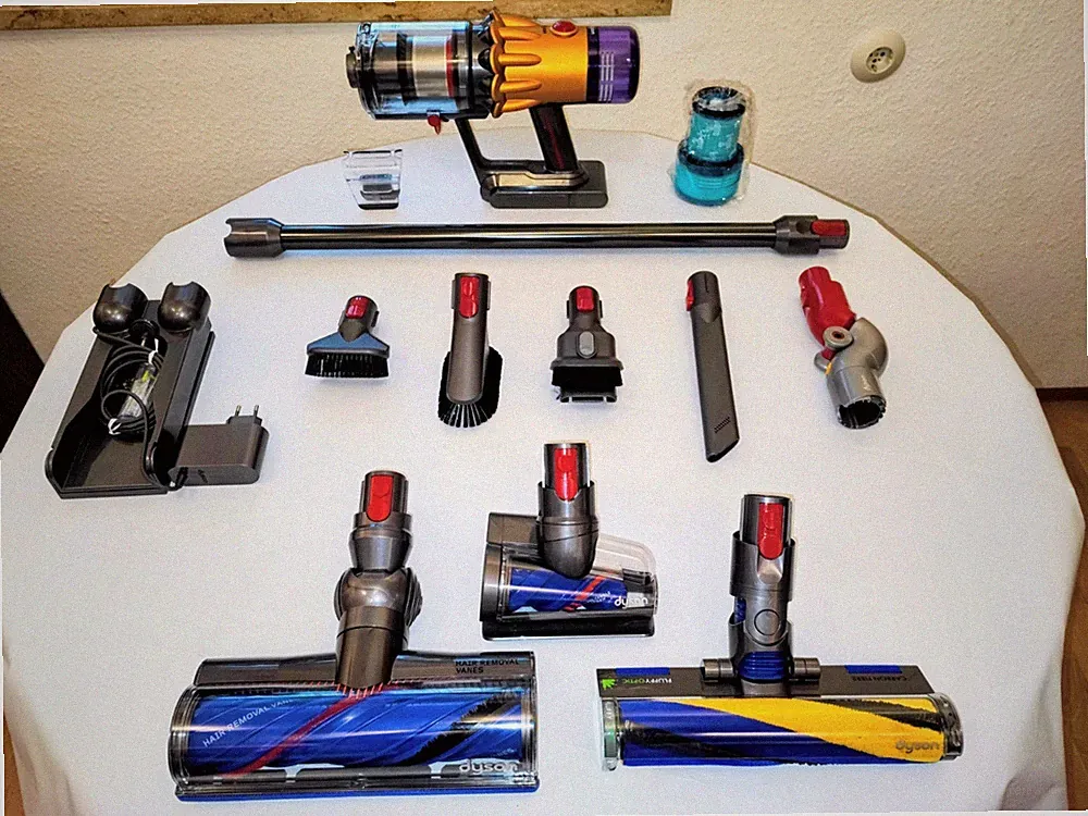 Dyson V12 Detect Slim Absolute Kabelloser Staubsauger Gold