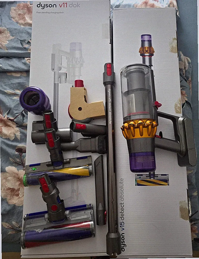 Dyson V15 Detect Absolute mit Ladestation