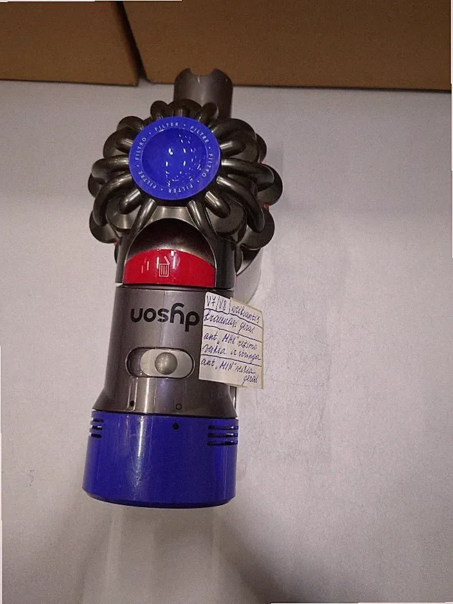 Dyson V7/V8 Motorhead Akku Stielstaubsauger Gebraucht, Max, Ohne Zubehör