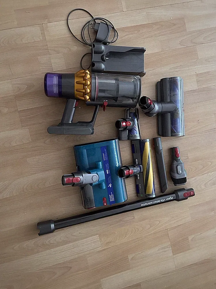 Dyson wiederaufladbarer Stabstaubsauger