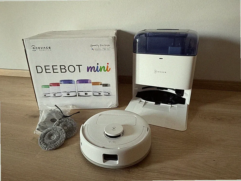 ECOVACS DEEBOT mini Saugroboter