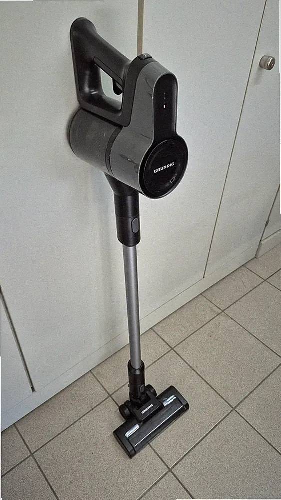Grundig VCP 4330 L Akku-Stielstaubsauger