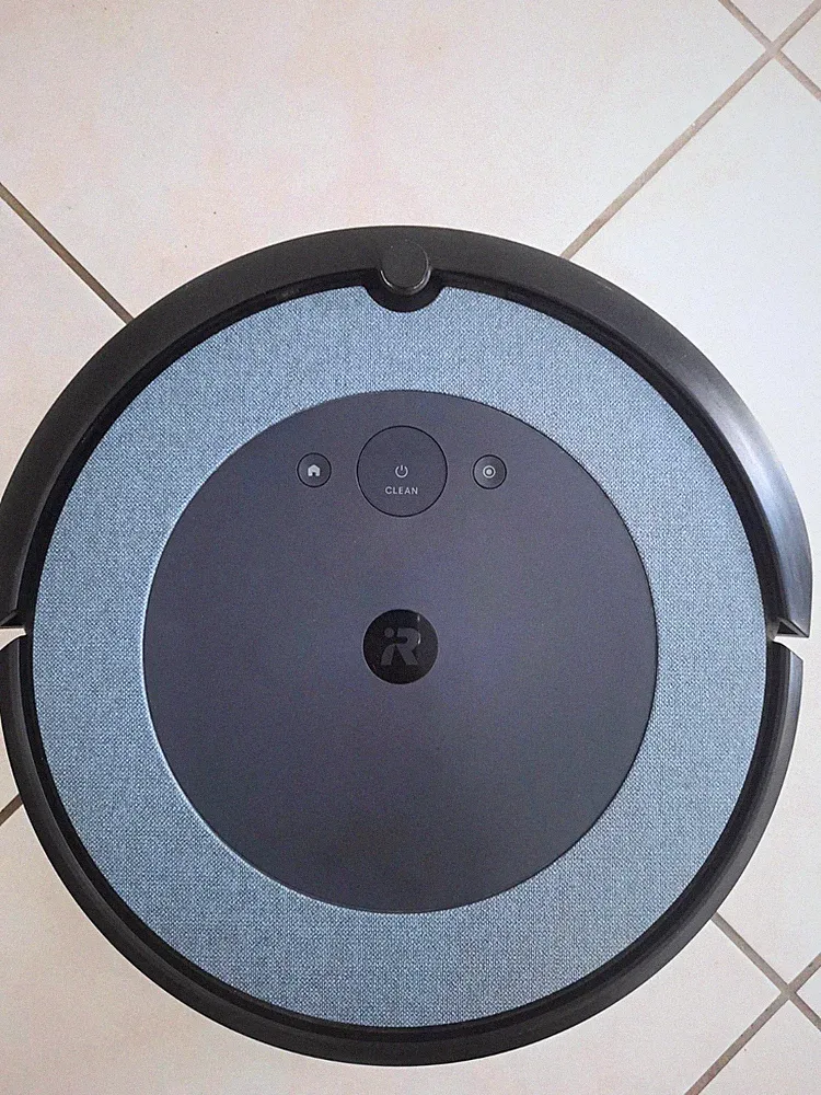 iRobot Roomba Staubsaugerroboter Smart Home mit Ladestation & Zubehör