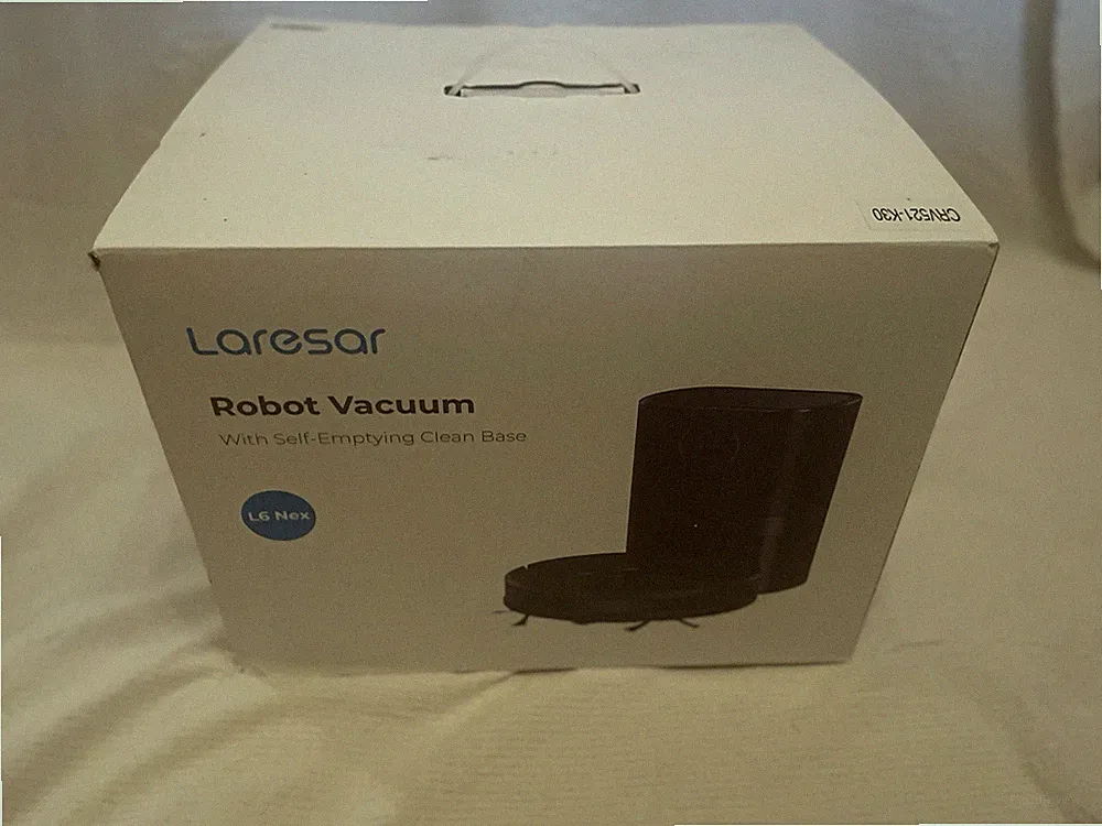 Laresar Clean L6 Nex Saugroboter mit Absaugstation