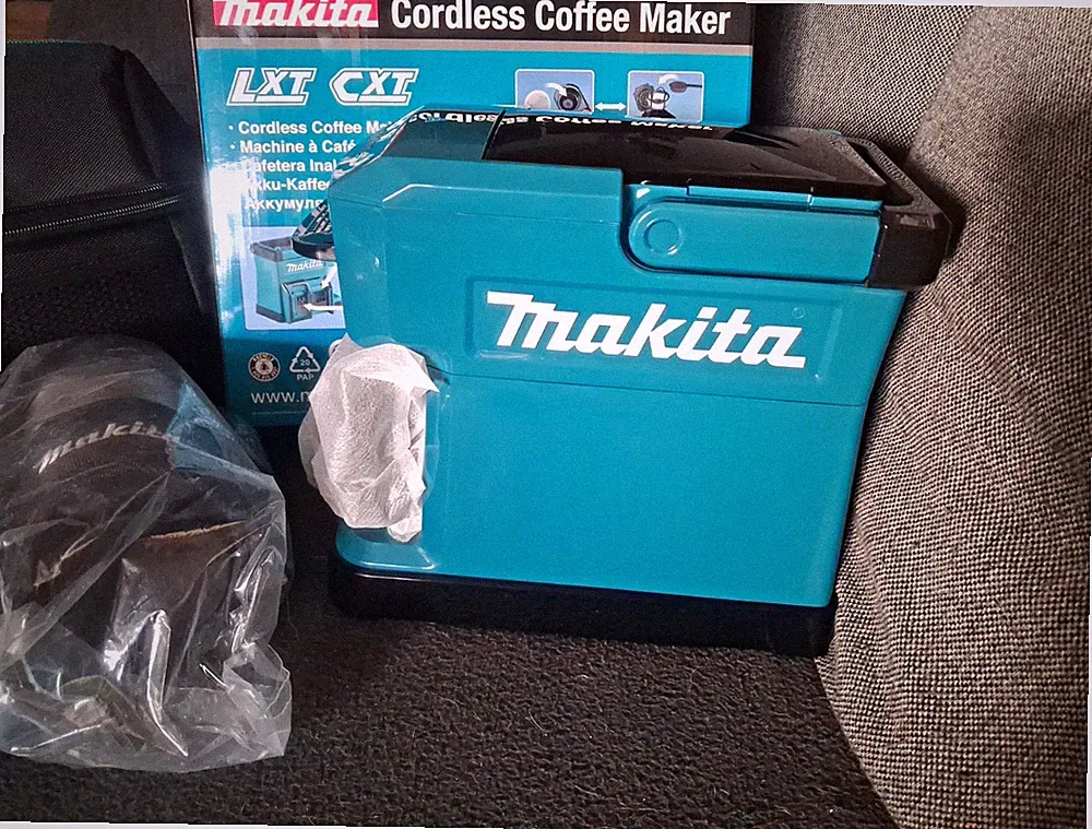 Makita DCM501Z Akku-Kaffeemaschine LXT/CXT kabellos Filterkaffee m. Tasche