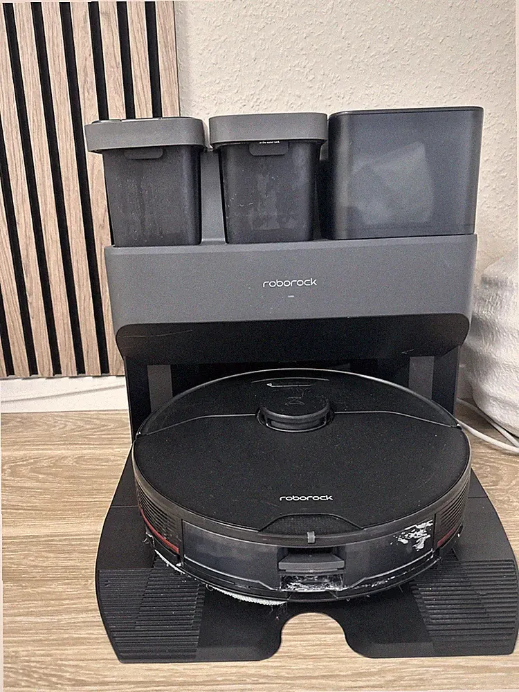 Roborock S7 MaxV Ultra Staubsaugerroboter mit Wischfunktion Schwarz Gebraucht