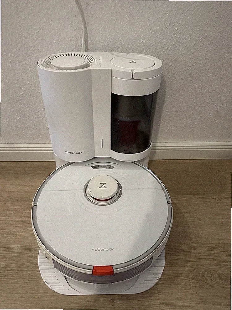 Roborock S7 Plus mit Saug- und Wischfunktion und viel Zubehör - Top Zustand