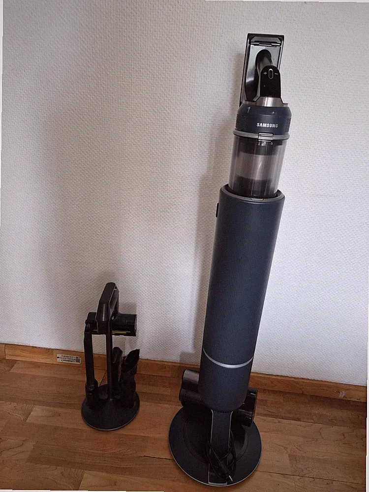 Samsung Bespoke Jet Pro Extra Akku-Sauger - Blau (VS20A95973B/WA) mit Ladestati