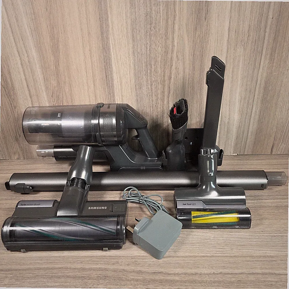 Samsung Jet 75E Complete Akku-Stielstaubsauger & Haustierwerkzeug VS20B75ACR5