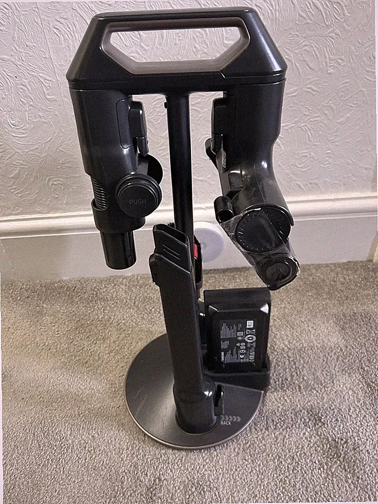 Samsung Jet Bespoke Cradle mit Akku und Aufsätzen Zubehör