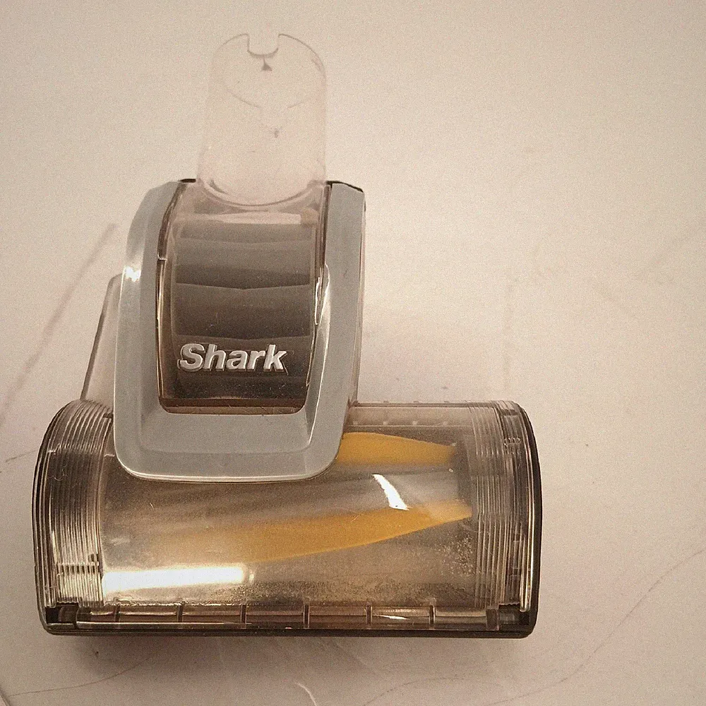 Shark Anti Hair Wrap Stielstaubsauger