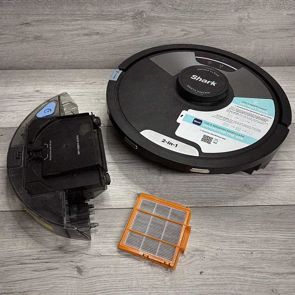 Shark Matrix Plus 2in-1 Akku-Staubsauger- und Wischroboter nur RV26201EUK