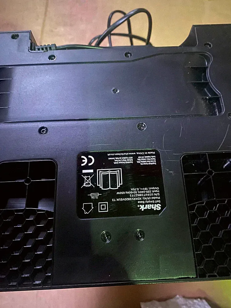 Shark PowerDetect Selbstentleerender Saugroboter - UVP 500£