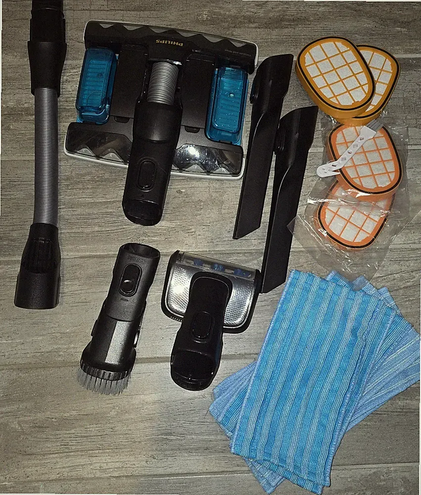 Philips 8000 Aqua Plus Stabstaubsauger