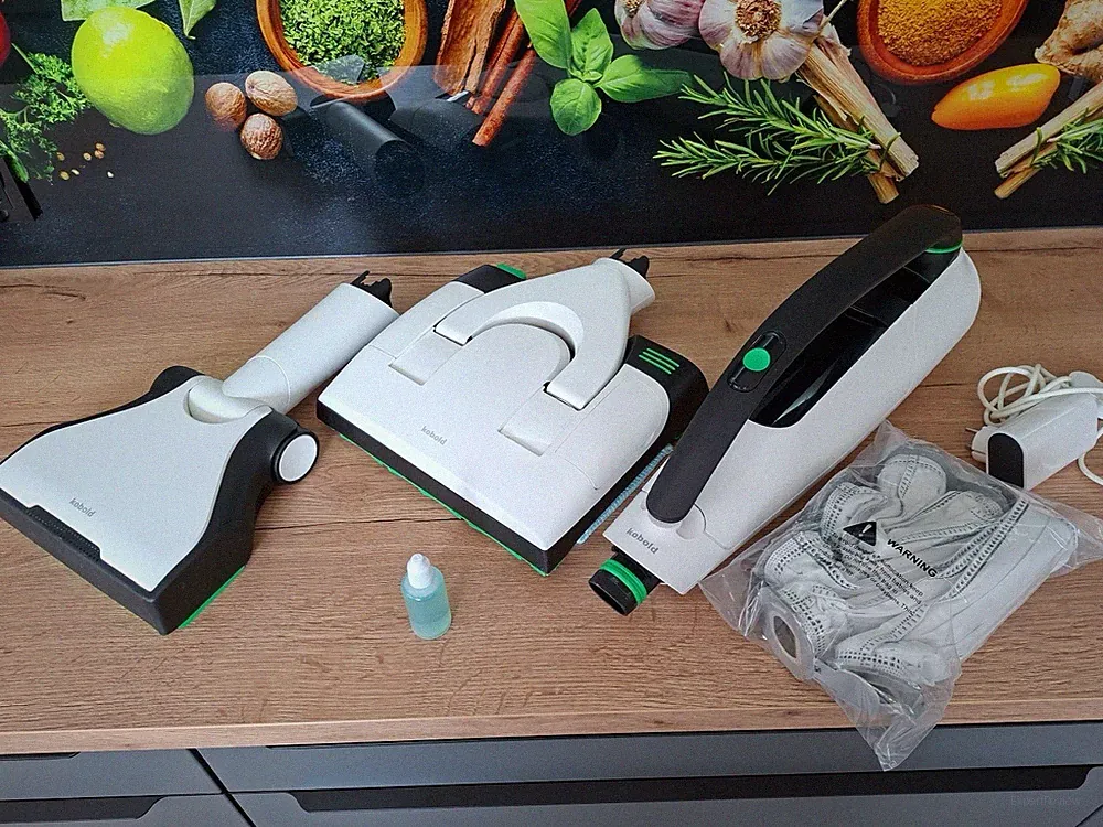 Vorwerk Kobold AKKUSAUGER VK7 + EB7 + SP7 + FILTERSET TOP ZUSTAND